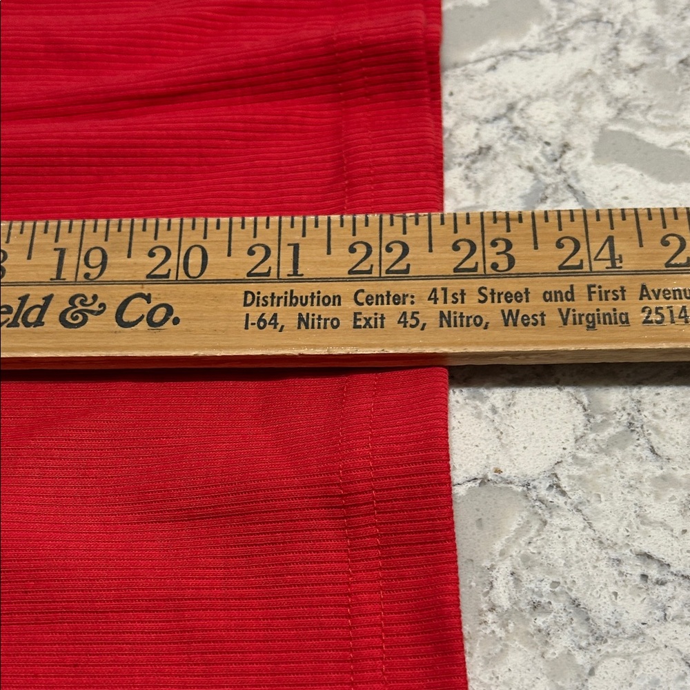 Vintage Company Collection Collection Bold Ribbed Red Top - Picture 11 of 11